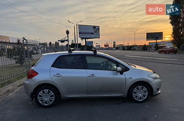 Хэтчбек Toyota Auris 2007 в 