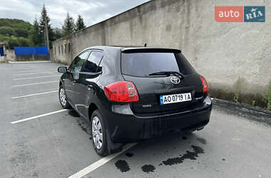 Хетчбек Toyota Auris 2008 в Ужгороді