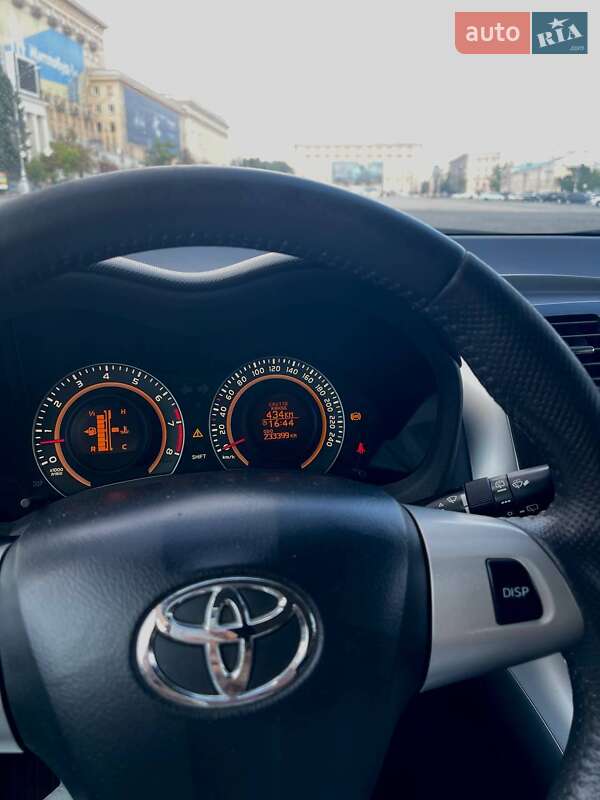 Хетчбек Toyota Auris 2011 в Харкові фото 14 Хетчбек Toyota Auris 2011 в Харкові