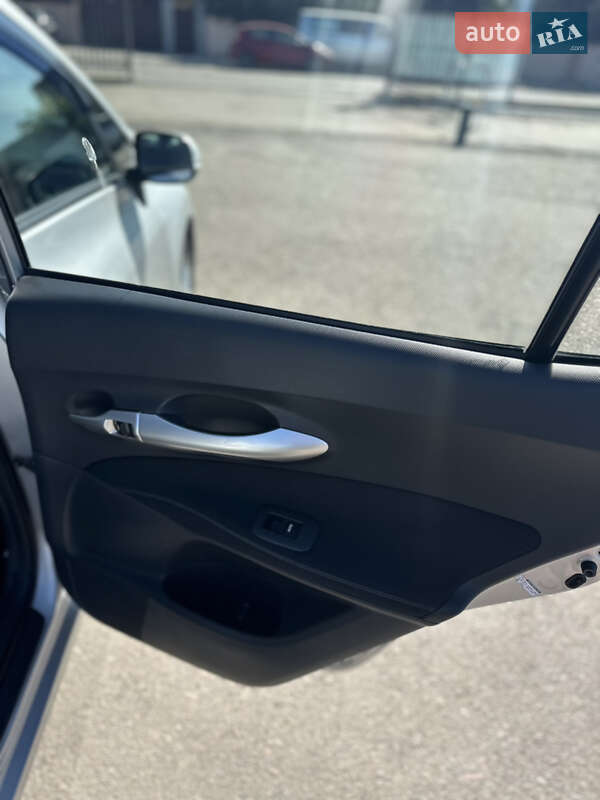 Хэтчбек Toyota Auris 2012 в Киеве