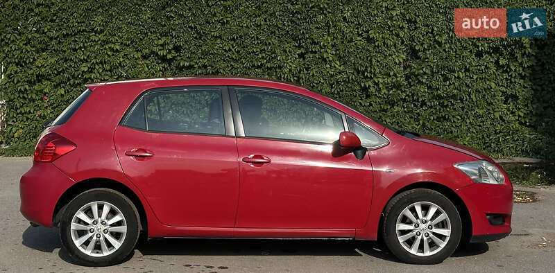 Хэтчбек Toyota Auris 2008 в Харькове