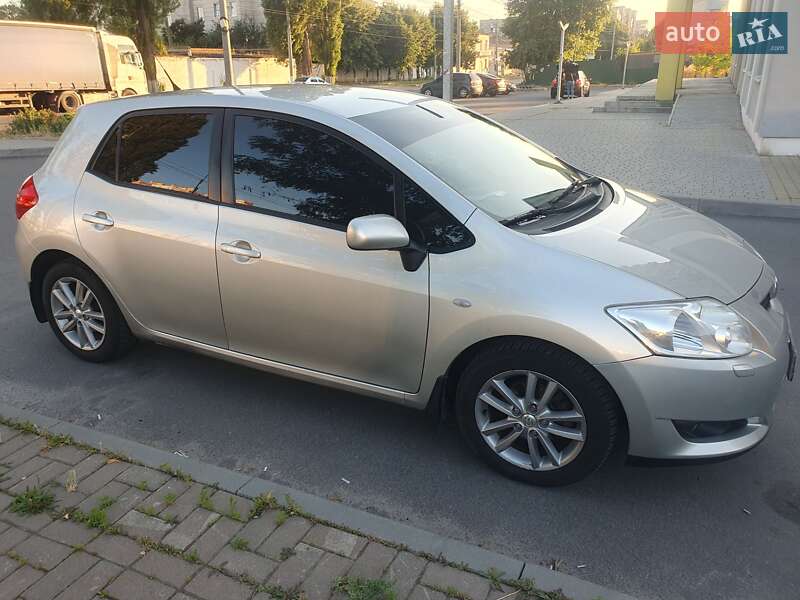 Хэтчбек Toyota Auris 2007 в Виннице