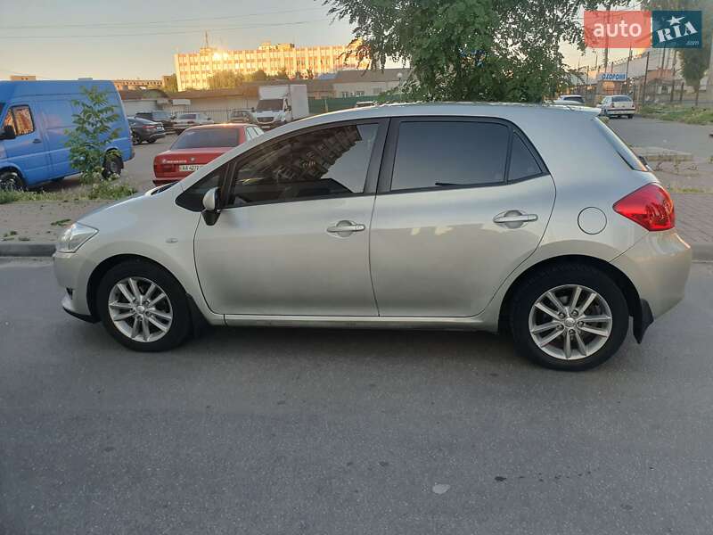 Хэтчбек Toyota Auris 2007 в Виннице
