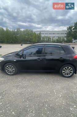 Хетчбек Toyota Auris 2008 в 