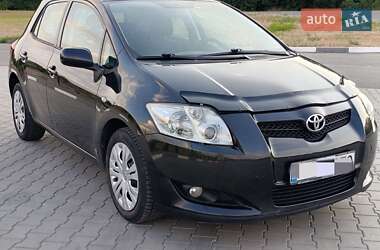 Хэтчбек Toyota Auris 2008 в Желтых Водах