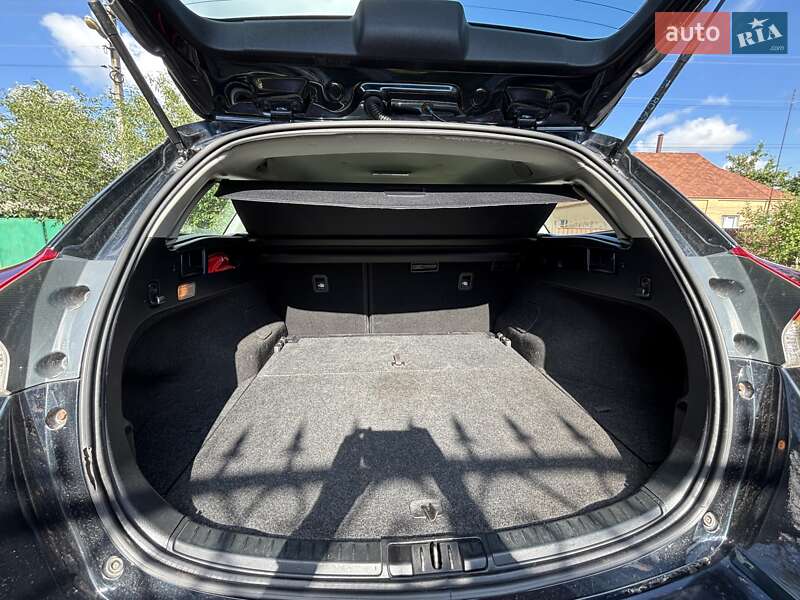 Универсал Toyota Auris 2015 в Ахтырке