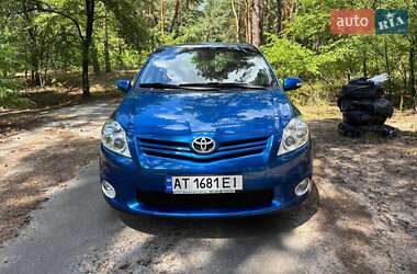Хетчбек Toyota Auris 2010 в Києві