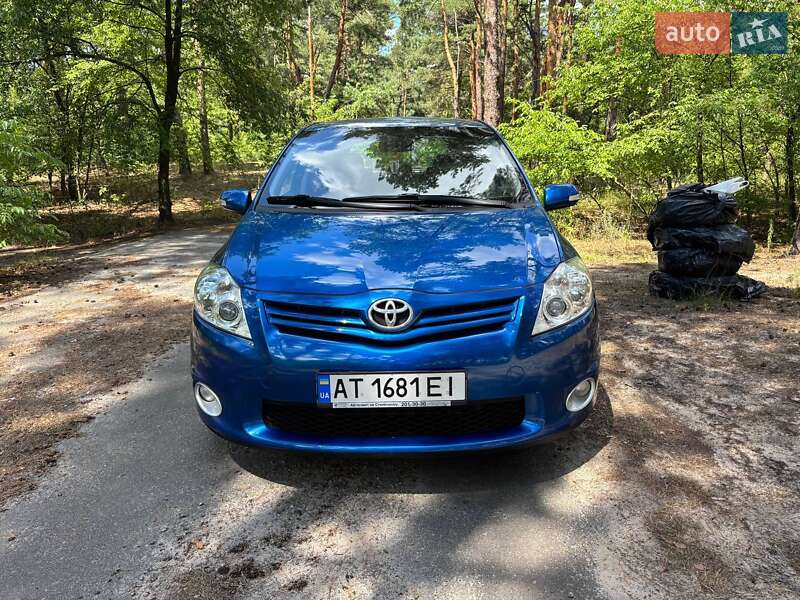 Toyota Auris 2010