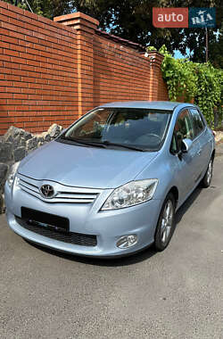 Хэтчбек Toyota Auris 2012 в Одессе