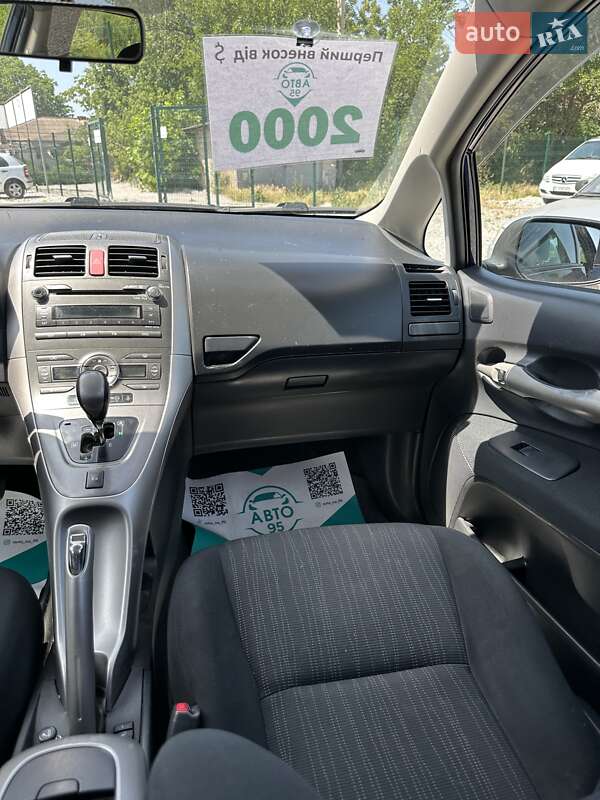 Хетчбек Toyota Auris 2008 в Кривому Розі