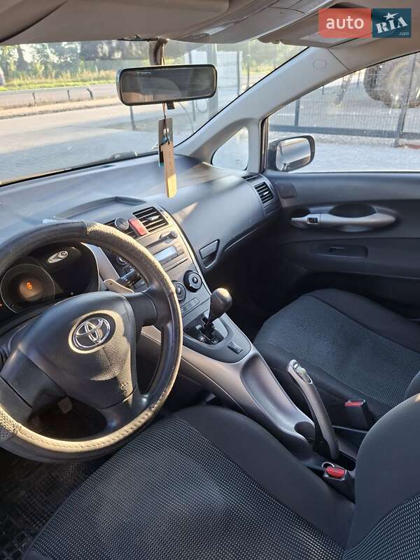 Хетчбек Toyota Auris 2008 в Тернополі