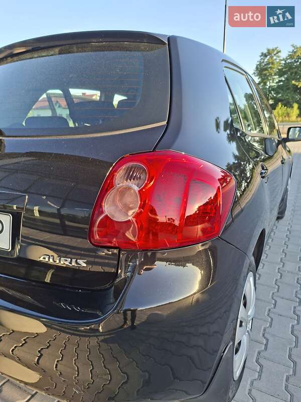 Хетчбек Toyota Auris 2008 в Тернополі