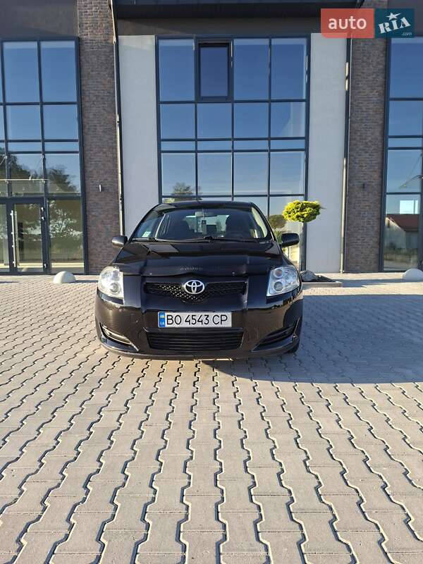 Хетчбек Toyota Auris 2008 в Тернополі