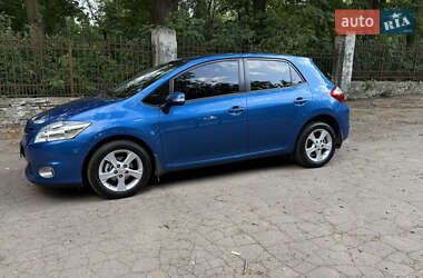Хетчбек Toyota Auris 2012 в Жовтих Водах