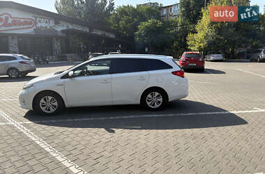 Универсал Toyota Auris 2013 в Одессе