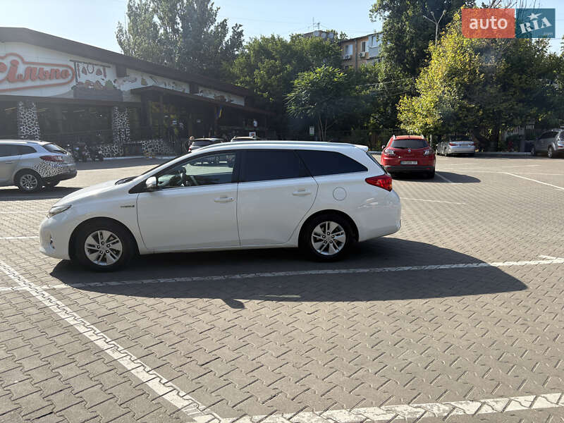 Toyota Auris 2013