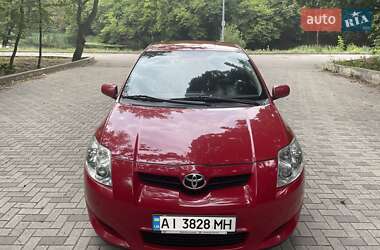 Хэтчбек Toyota Auris 2007 в Киеве