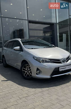 Универсал Toyota Auris 2014 в Одессе