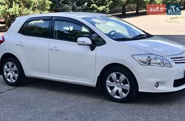 Хетчбек Toyota Auris 2010 в Петровому