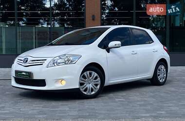 Хетчбек Toyota Auris 2011 в Києві