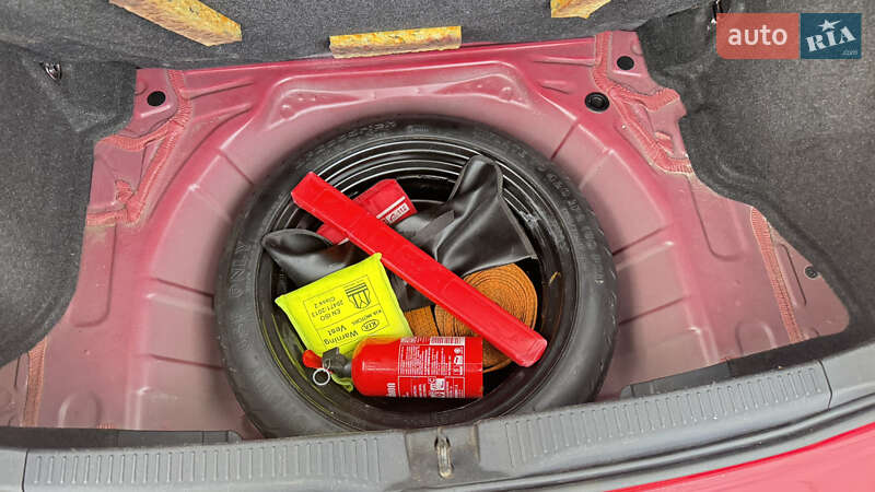 Хэтчбек Toyota Auris 2009 в Новоселице