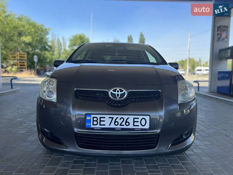 Хэтчбек Toyota Auris 2007 в Николаеве