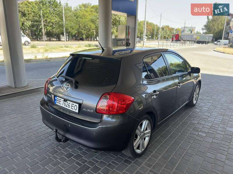 Хэтчбек Toyota Auris 2007 в Николаеве