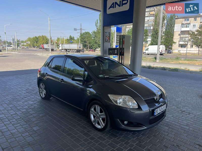 Хэтчбек Toyota Auris 2007 в Николаеве