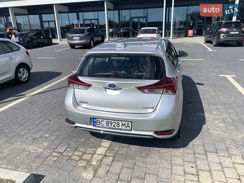 Універсал Toyota Auris 2016 в Львові