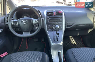 Хэтчбек Toyota Auris 2011 в Харькове