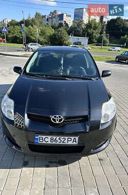 Хэтчбек Toyota Auris 2008 в Львове