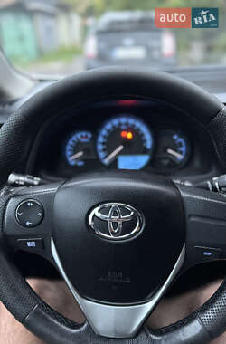 Хэтчбек Toyota Auris 2013 в Хмельницком