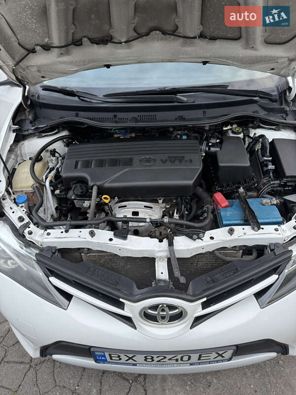 Хэтчбек Toyota Auris 2013 в Хмельницком фото 17 Хэтчбек Toyota Auris 2013 в Хмельницком