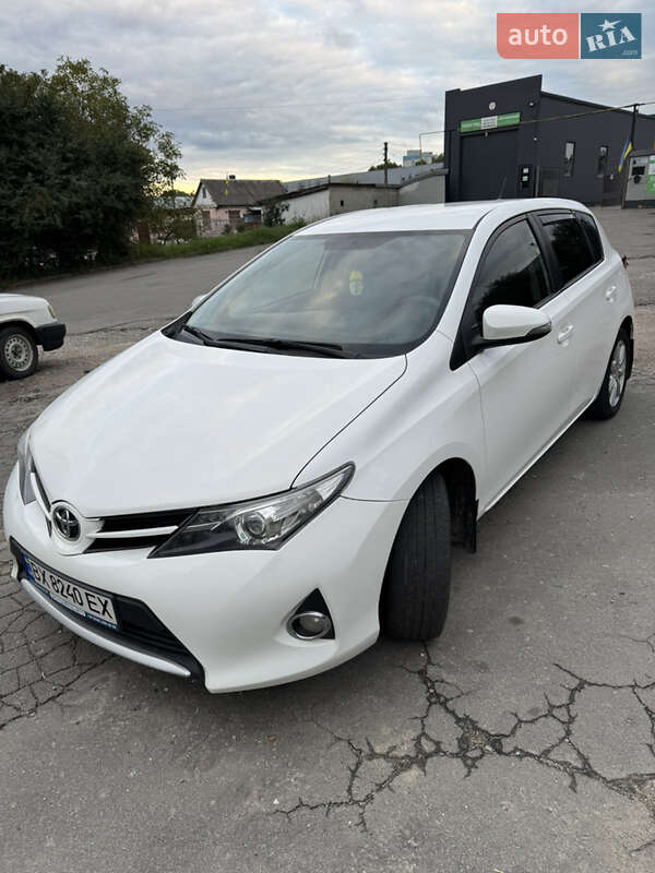 Хэтчбек Toyota Auris 2013 в Хмельницком фото 47 Хэтчбек Toyota Auris 2013 в Хмельницком