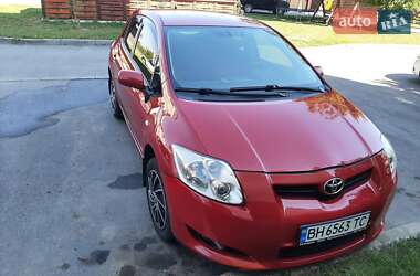 Хетчбек Toyota Auris 2008 в Смілі