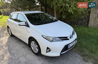 Хэтчбек Toyota Auris 2014 в Львове