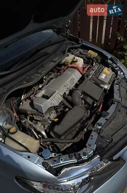 Хэтчбек Toyota Auris 2013 в 