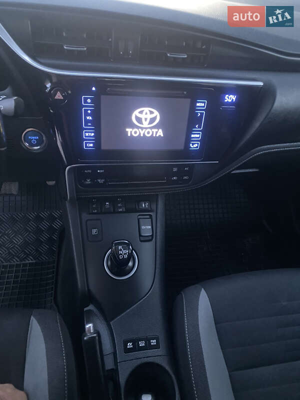 Универсал Toyota Auris 2016 в Калуше