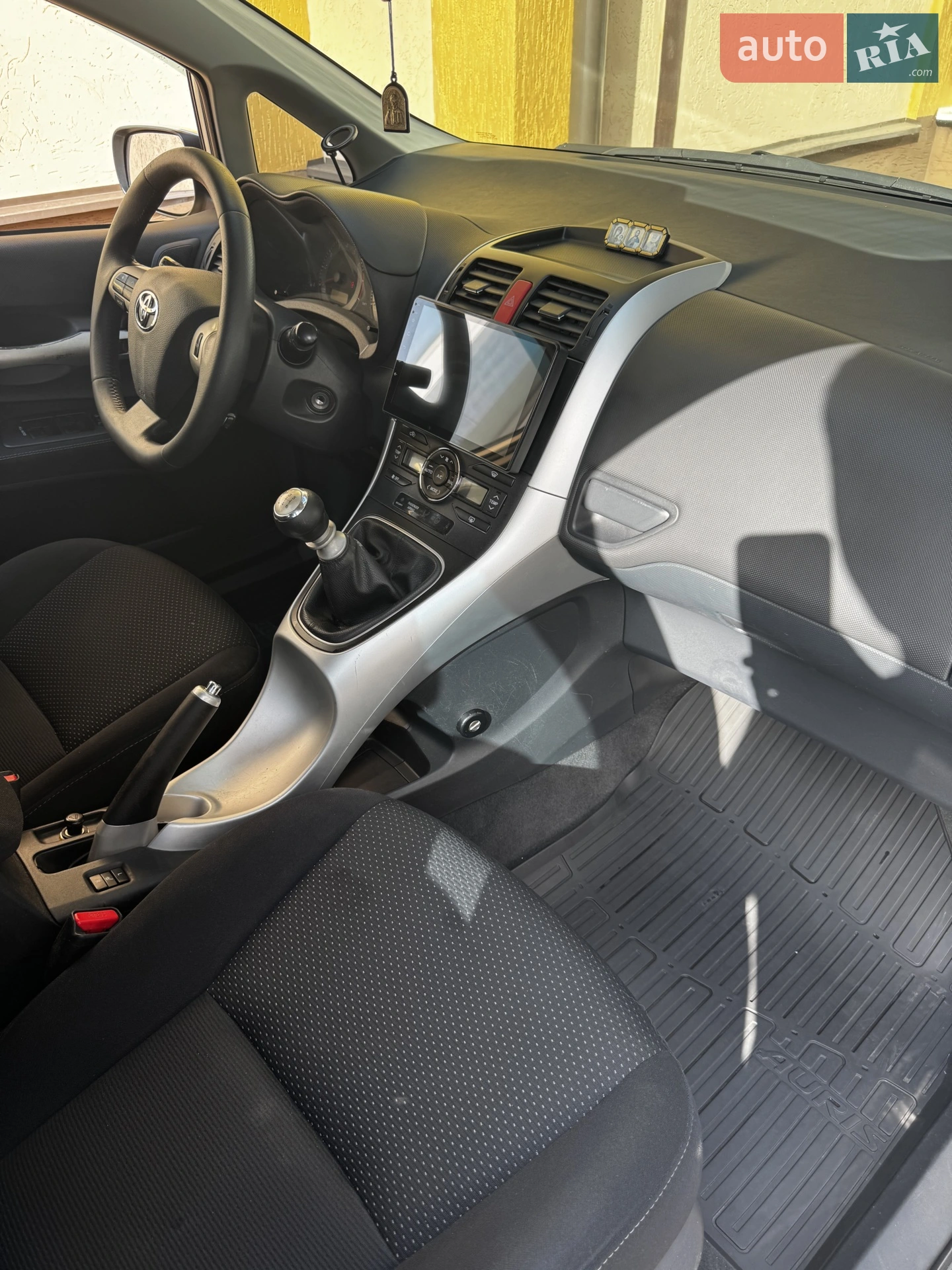 2011 Toyota Auris - мініатюра 7