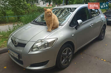 Хэтчбек Toyota Auris 2007 в Киеве