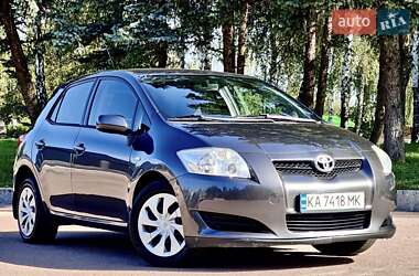 Хэтчбек Toyota Auris 2008 в Житомире