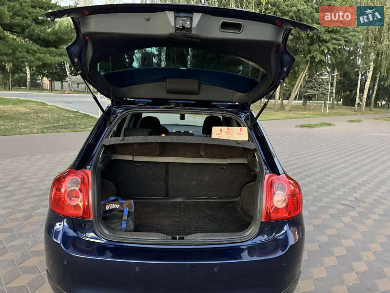 Хетчбек Toyota Auris 2007 в Лубнах