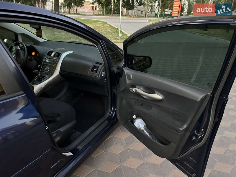 Хетчбек Toyota Auris 2007 в Лубнах