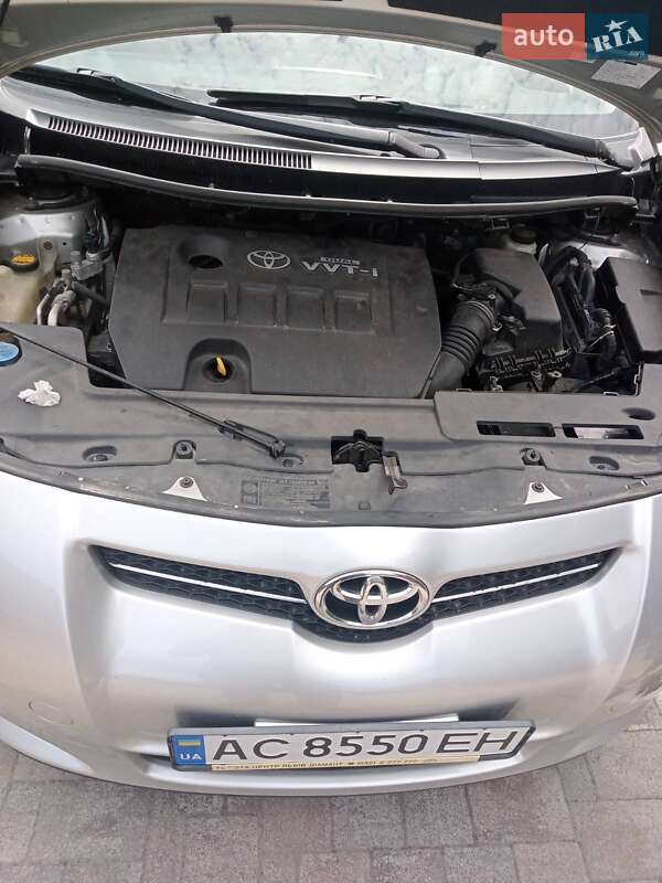 Хетчбек Toyota Auris 2007 в Луцьку