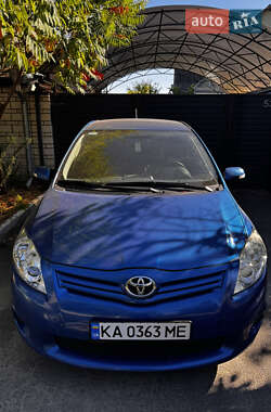 Хетчбек Toyota Auris 2011 в Києві