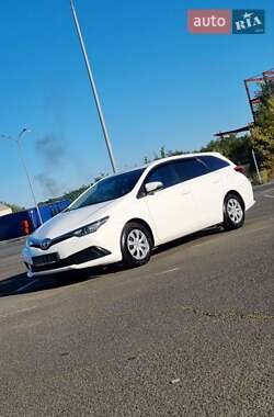 Універсал Toyota Auris 2015 в Києві