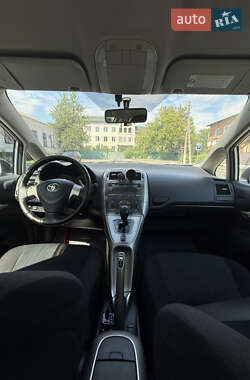 Хэтчбек Toyota Auris 2008 в 