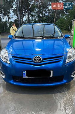 Хетчбек Toyota Auris 2011 в Українці