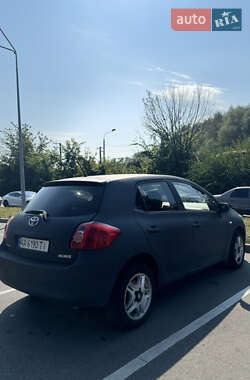 Хэтчбек Toyota Auris 2008 в 