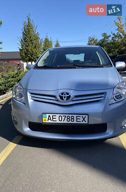 Хетчбек Toyota Auris 2012 в Дніпрі